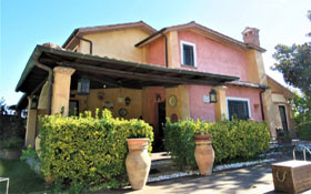 Villa-Riano